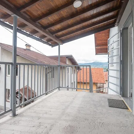 Apartment Emir 2 *