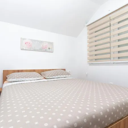 Apartment Emir 2