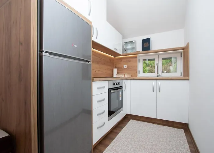 Emir 2 شقة سراييفو